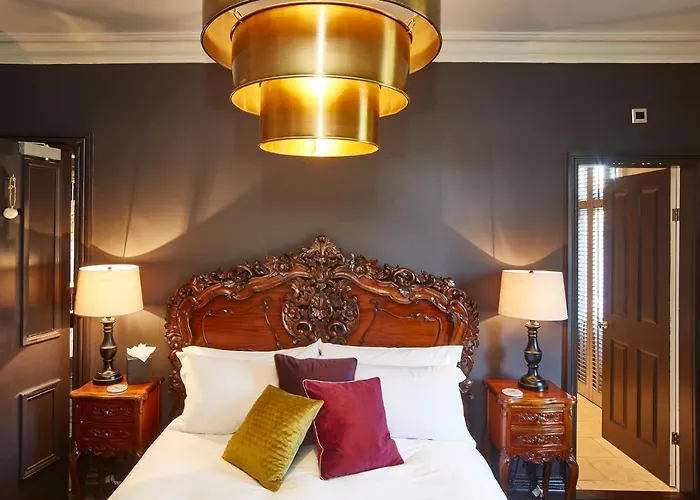Dillons Of Whitby Bed & Breakfast
