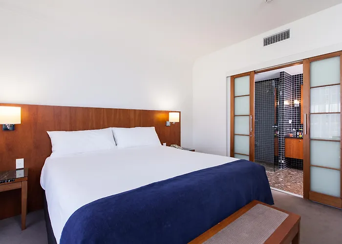 Majestic Roof Garden Hotel Adelaide