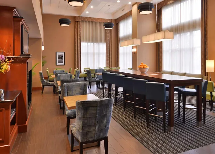 Hampton Inn & Suites Tacoma