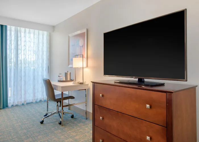 Holiday Inn Orlando - Disney Springs Area By Ihg Lake Buena Vista