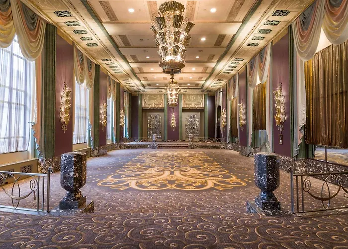 Hilton Cincinnati Netherland Plaza
