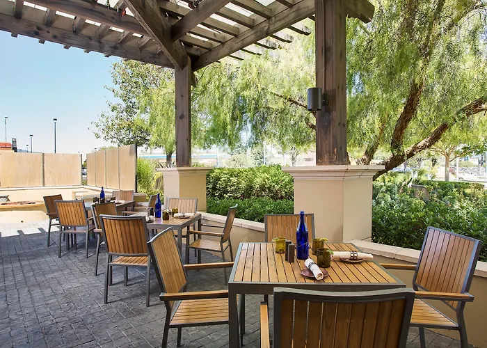 Juniper Hotel Cupertino, Curio Collection By Hilton