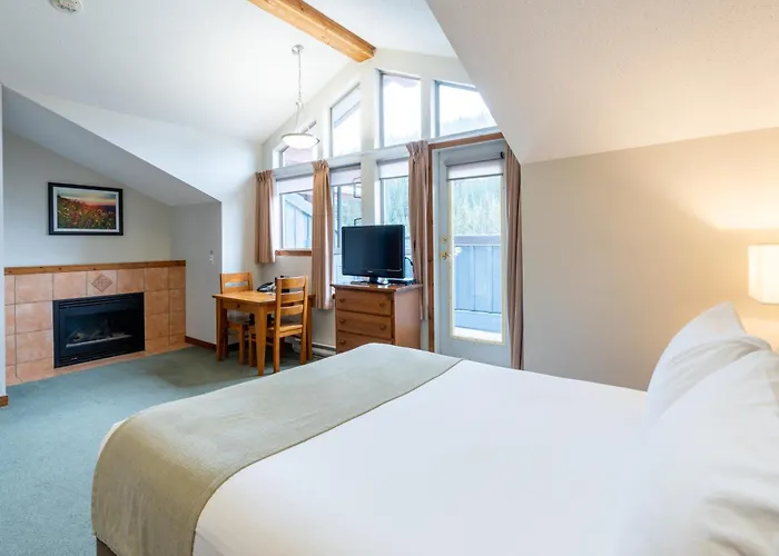 Sundance Lodge Sun Peaks