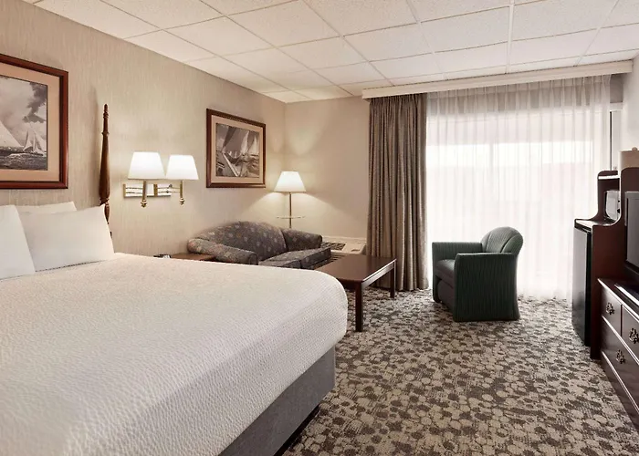 Ramada Plaza By Wyndham Portland Hotel