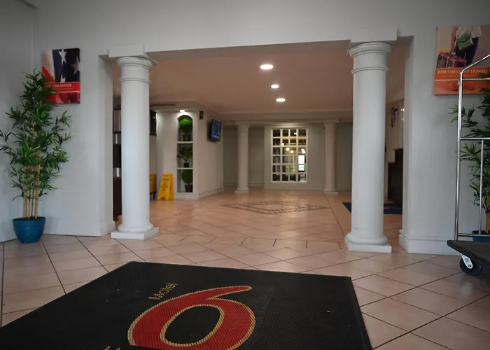 Motel 6-Hazelwood, Mo