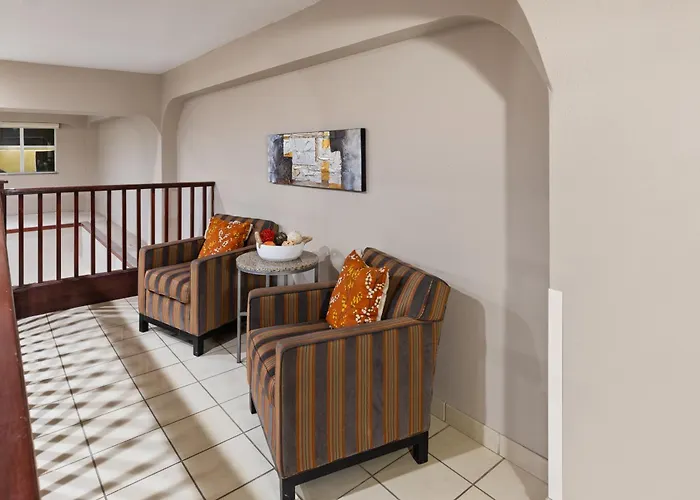 Super 8 By Wyndham Lubbock West Hotel