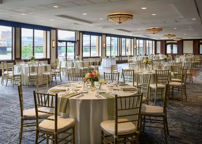 Sheraton Pittsburgh Hotel At Station Square