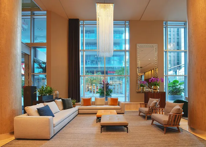 Warwick Le Crystal - Montreal Hotel