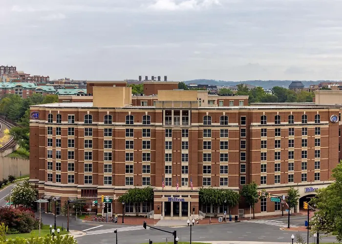 Hilton Alexandria Old Town Hotel
