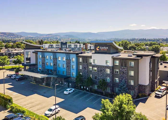 Comfort Suites Kelowna