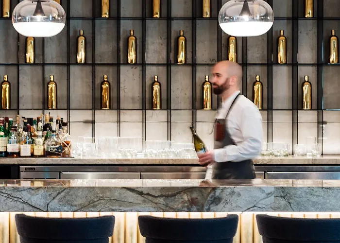 W Montreal Hotel