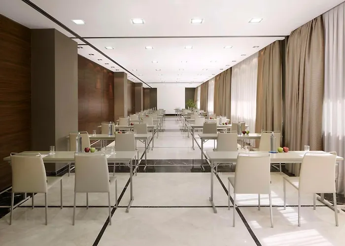 Nh Madrid Ribera Del Manzanares Hotel