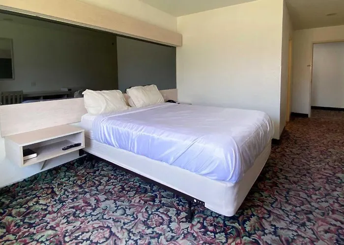 Motel 6 Mcalester Ok - South