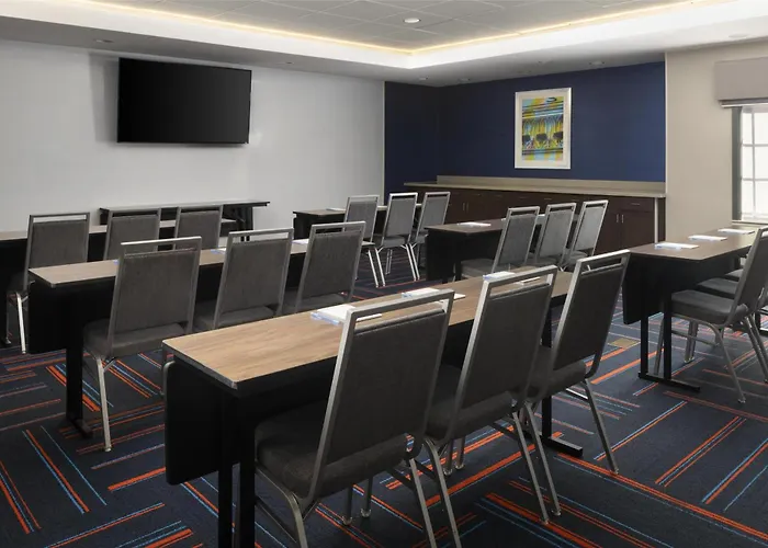 Hampton Inn & Suites Yonkers - Westchester