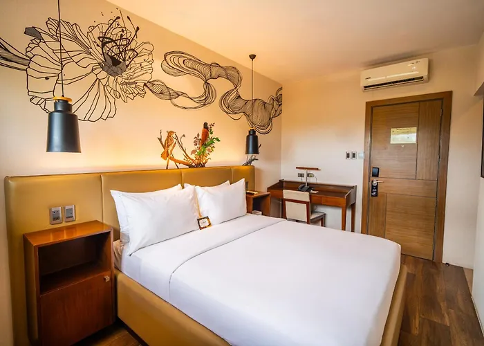 The Henry Hotel Roost Bacolod