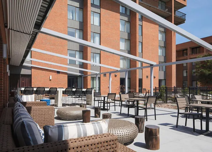 Boutique Hotels in East Syracuse