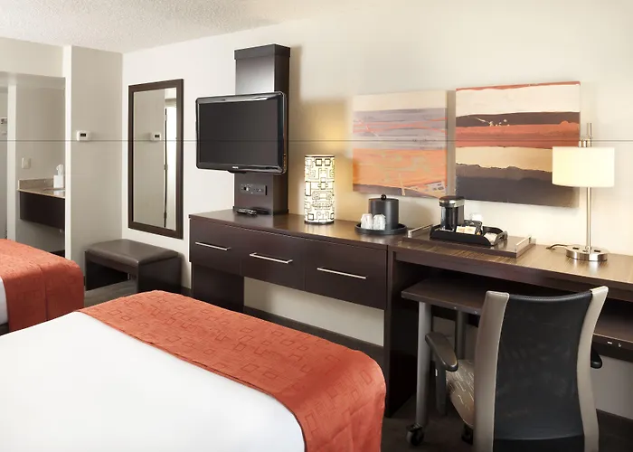 Hampton Inn Newark Airport