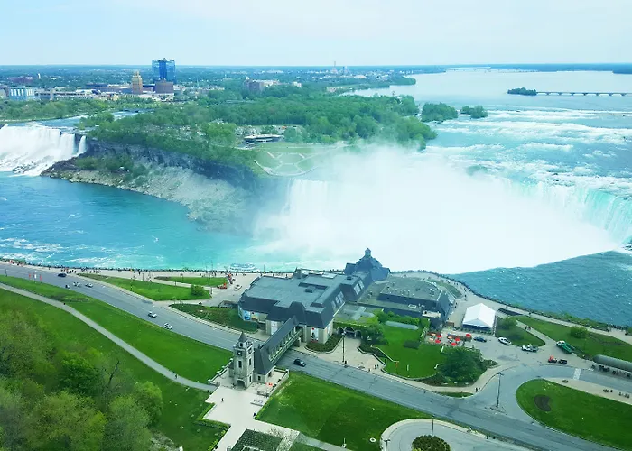 Ramada By Wyndham Niagara Falls/Fallsview