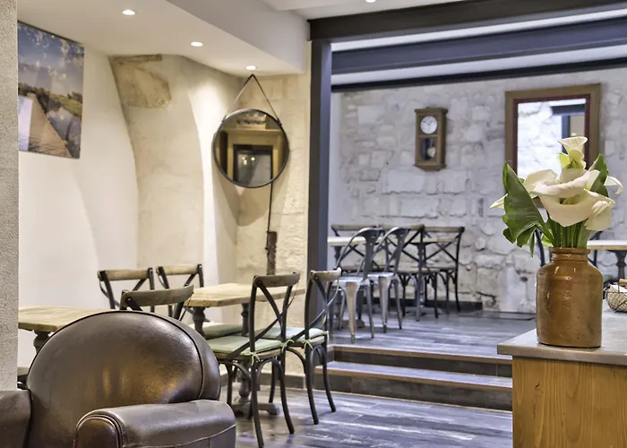 Boutique Hotels in Arles