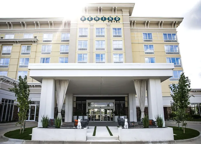 Boutique Hotels in West Des Moines