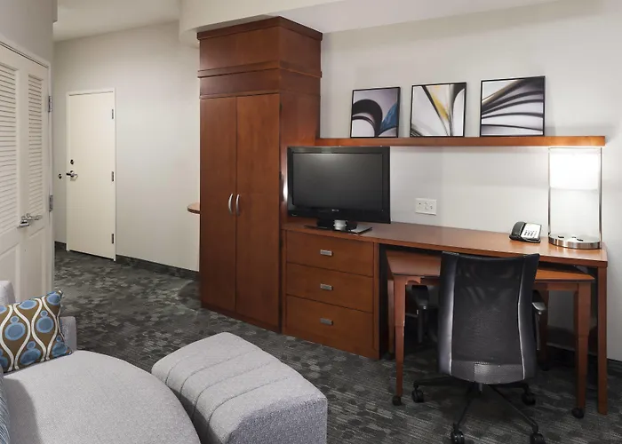 Courtyard By Marriott Franklin Cool Springs Hotel