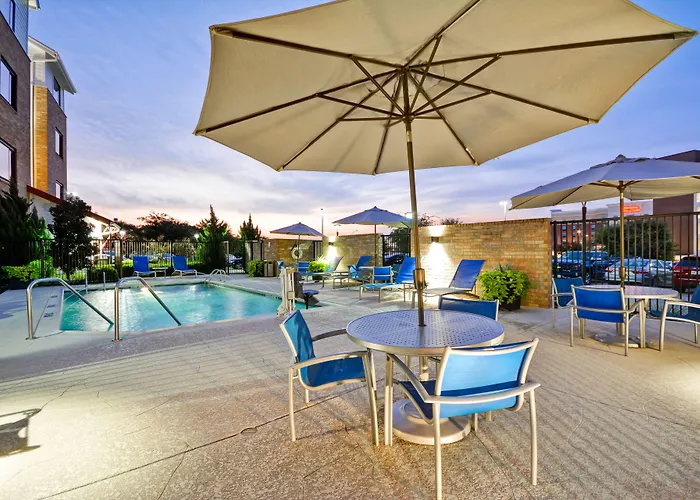 Boutique Hotels in Lewisville