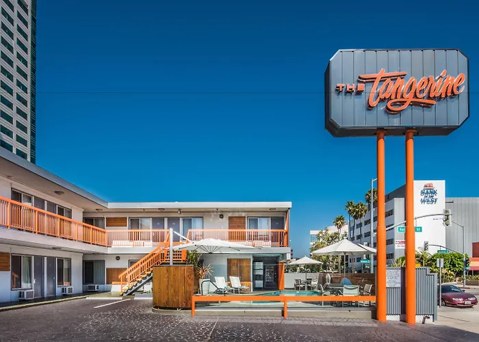 The Tangerine - A Burbank Hotel