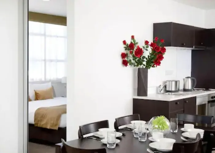 Quest On London Aparthotel Hamilton