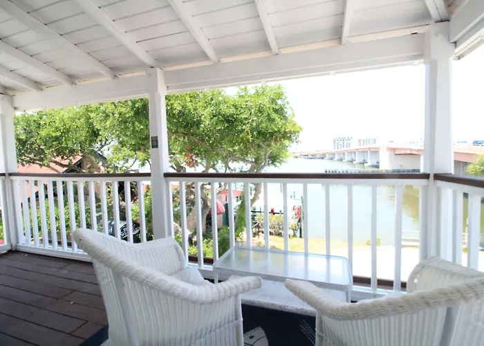 The Riverview Hotel - New Smyrna Beach