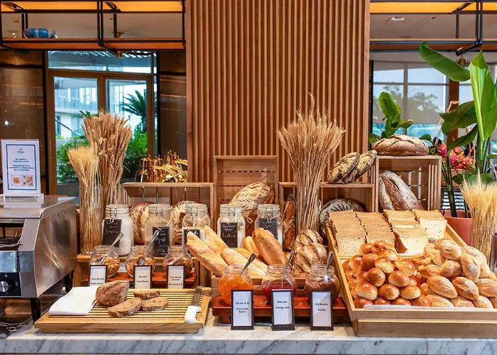 Hilton Da Nang Hotel