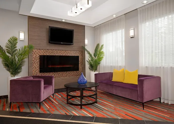 Holiday Inn Express Hotel & Suites Barrie By Ihg
