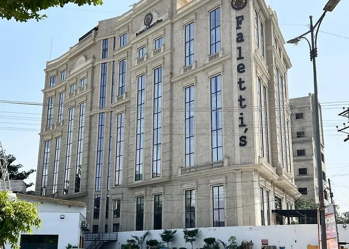 Boutique Hotels in Multan