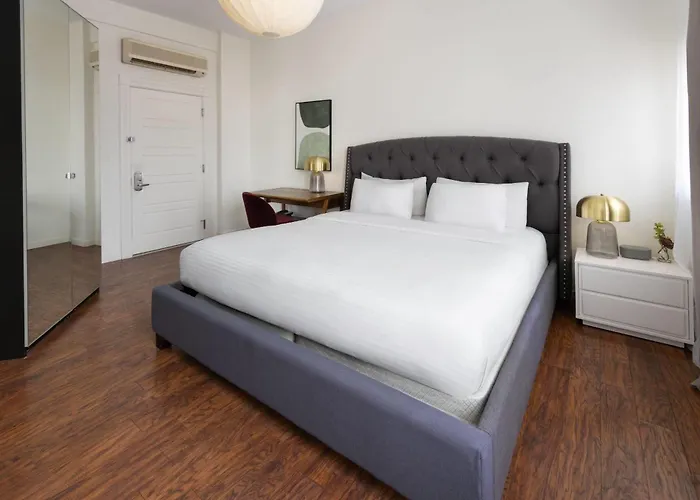 Hotel Brexton, Trademark Collection By Wyndham Baltimore