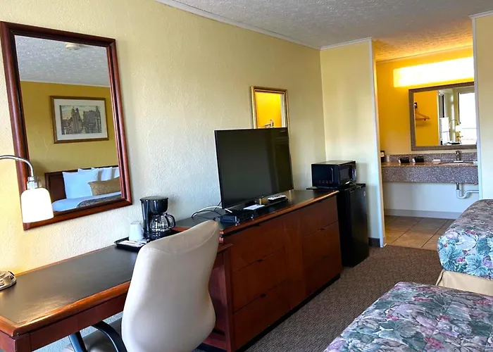 Boutique Hotels in Logan
