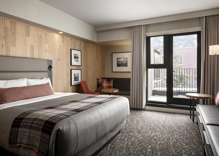 Peaks Hotel And Suites Banff