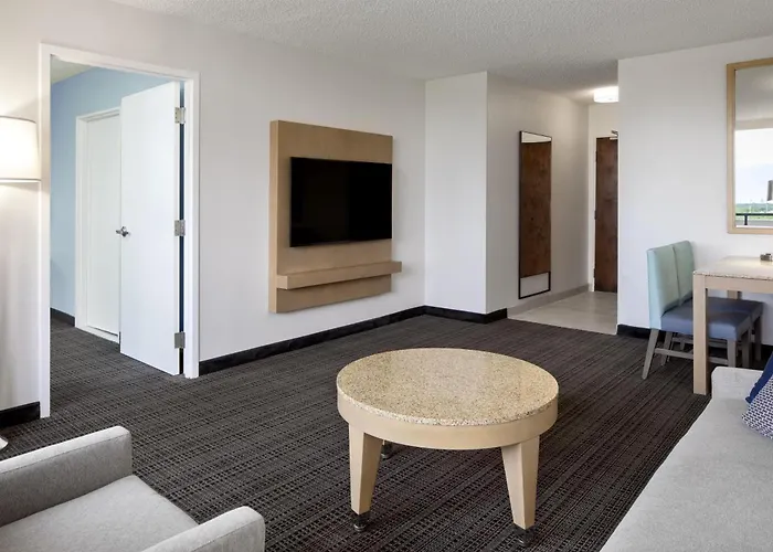 Embassy Suites By Hilton Tampa Airport Westshore