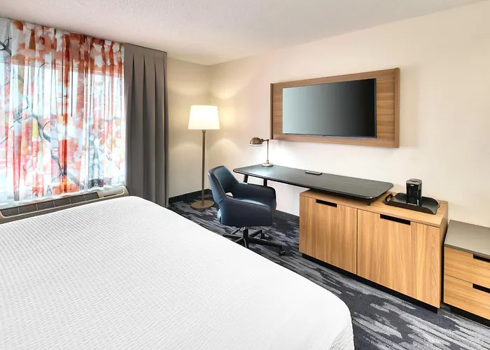 Fairfield Inn & Suites By Marriott Toronto Brampton