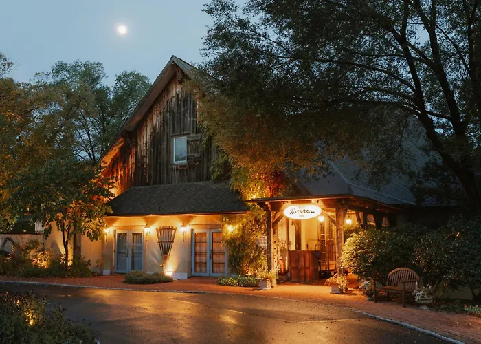 Boutique Hotels in Skaneateles