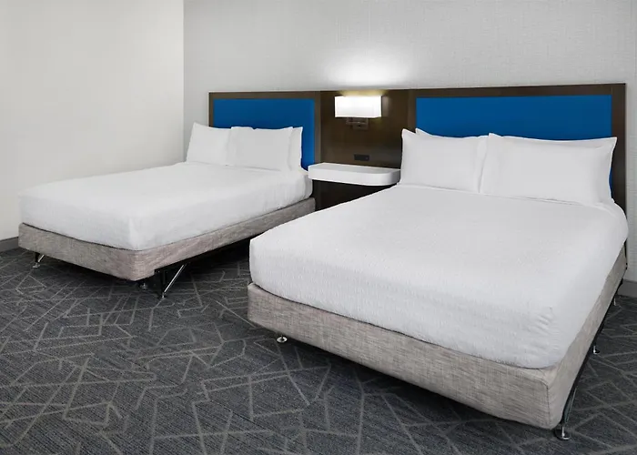 Hampton Inn & Suites Syracuse North Airport Area North Syracuse