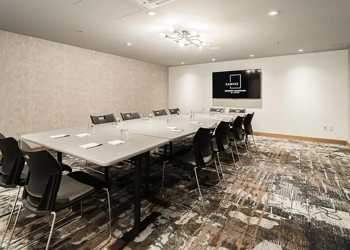 Canvas Moncton, Tapestry Collection By Hilton