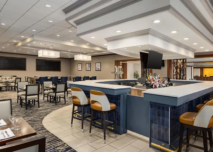 Doubletree By Hilton Pittsburgh-Green Tree Crafton