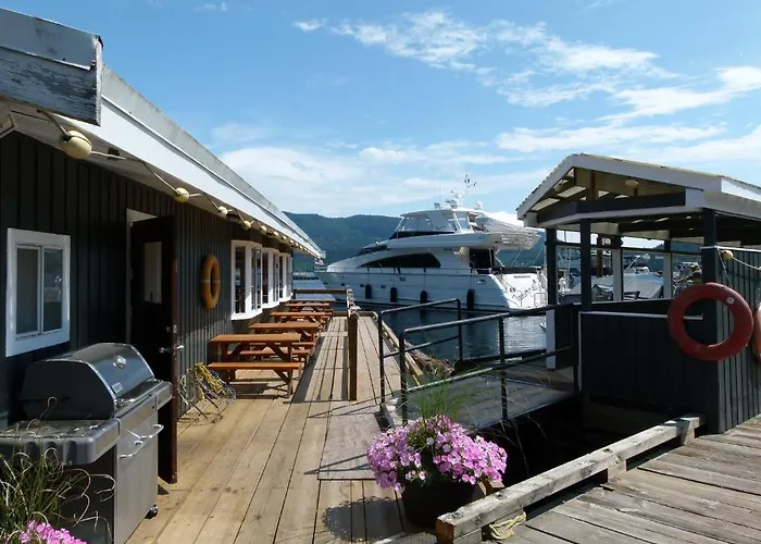Brown'S Bay Resort Campbell River
