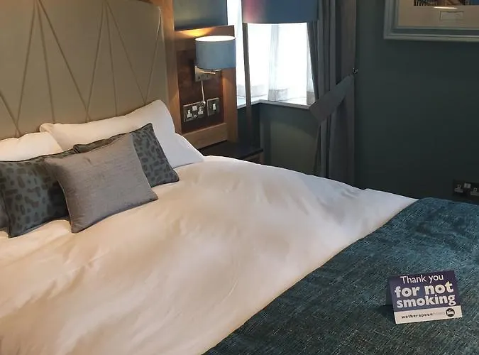 The Bull & Stirrup Hotel Wetherspoon Chester